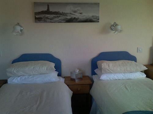 קינלוכברבי The Rhiconich Hotel מראה חיצוני תמונה
